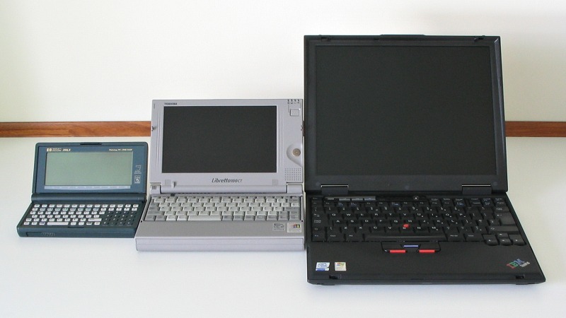 Size comparison between HP 200LX, Toshiba Libretto and IBM Thinkpad